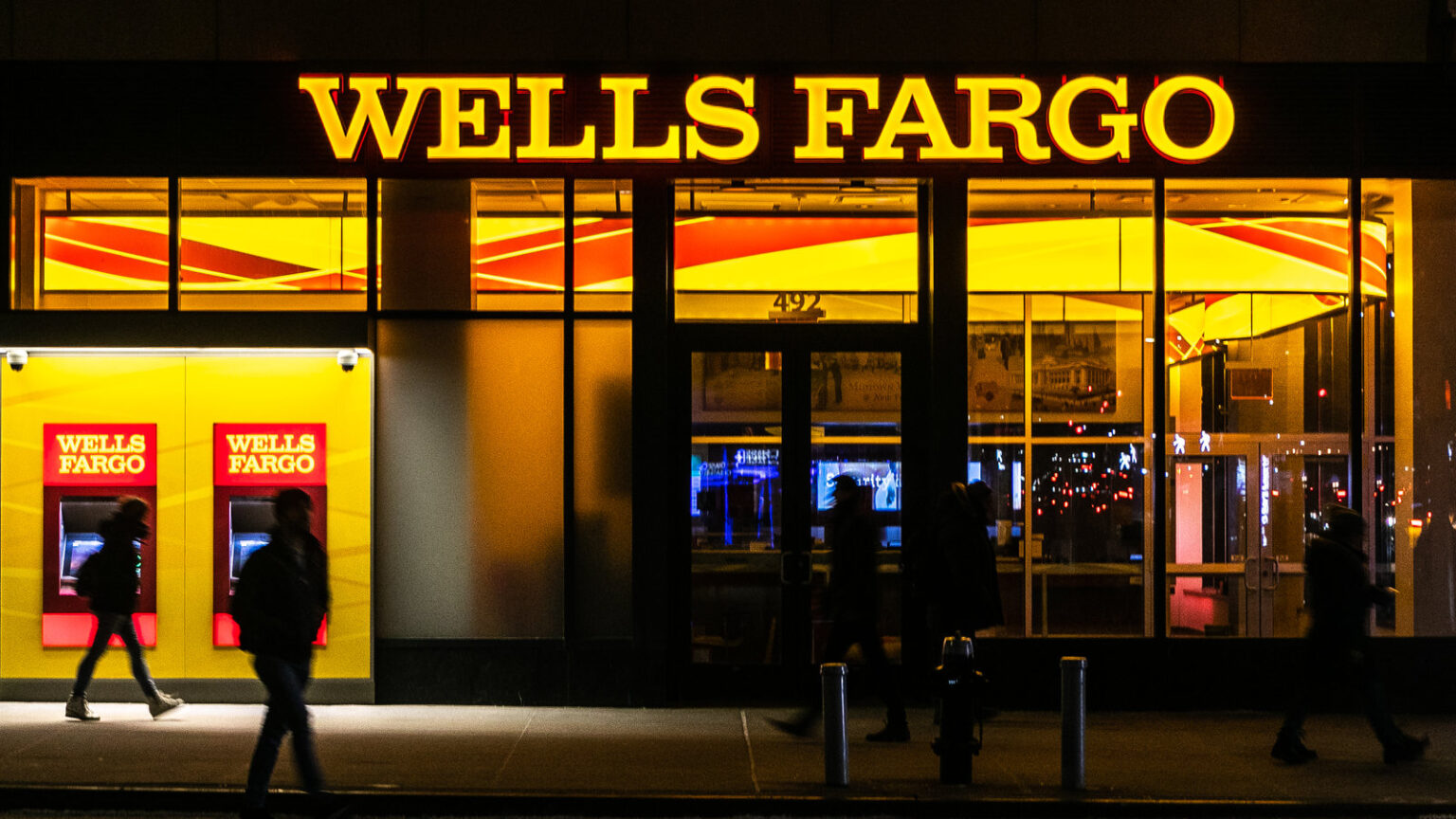 Wells Fargo Hours Of Operation, Holiday Hours Sunday & Saturday The